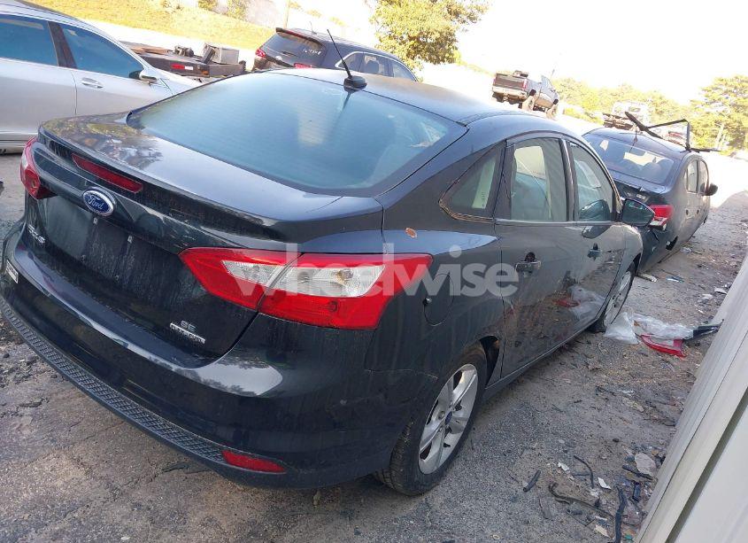 Photo 4 of 2014 Ford Focus SE (VIN 1FADP3F24EL268522)