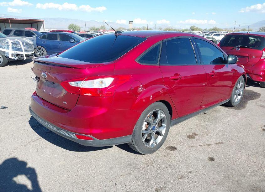 Photo 4 of 2014 Ford Focus SE (VIN 1FADP3F24EL276619)