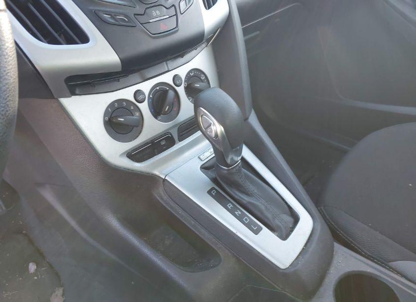 Photo 6 of 2014 Ford Focus SE (VIN 1FADP3F24EL282906)