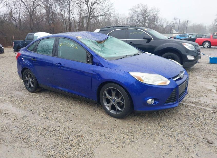 2014 Ford Focus SE (VIN 1FADP3F24EL283344) main photo
