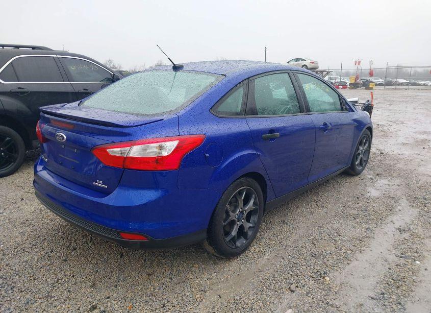 Photo 4 of 2014 Ford Focus SE (VIN 1FADP3F24EL283344)