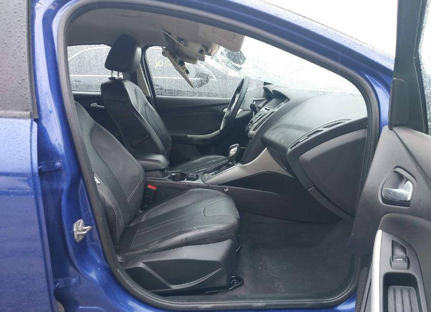 Photo 5 of 2014 Ford Focus SE (VIN 1FADP3F24EL283344)