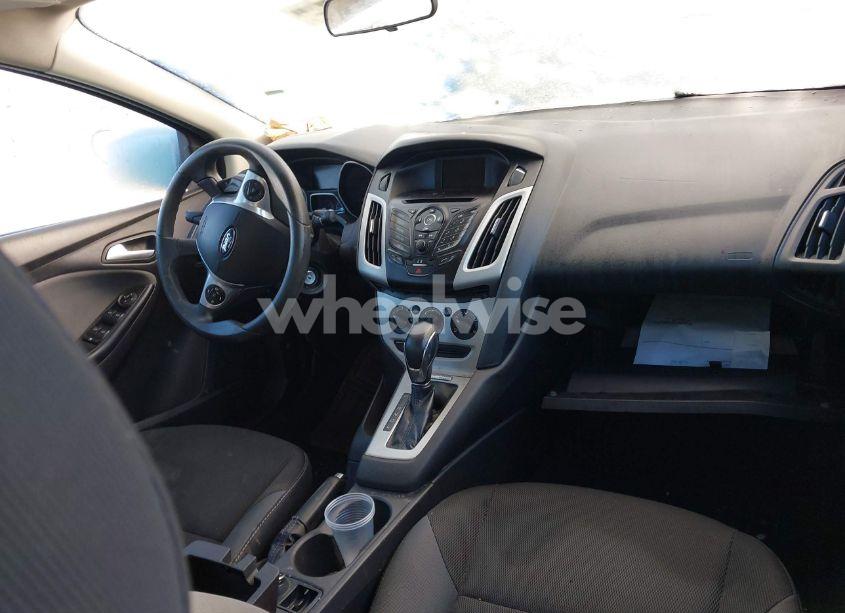Photo 5 of 2014 Ford Focus SE (VIN 1FADP3F24EL295381)