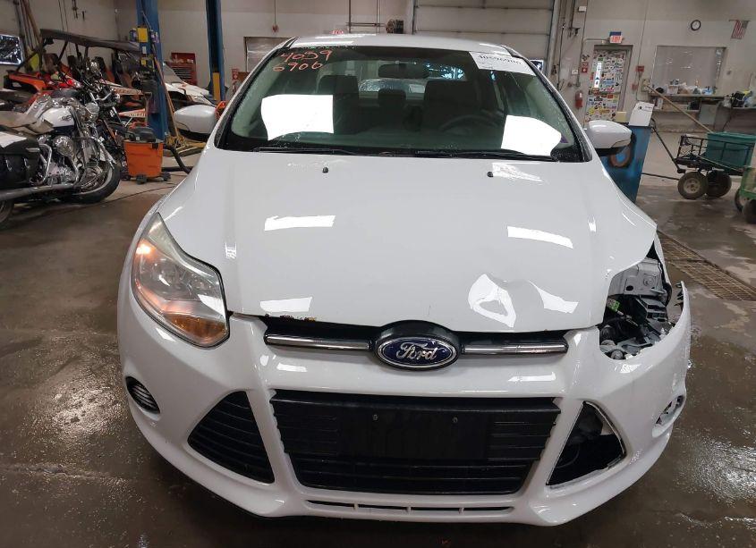 Photo 13 of 2014 Ford Focus SE (VIN 1FADP3F24EL318528)