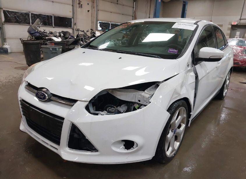 Photo 6 of 2014 Ford Focus SE (VIN 1FADP3F24EL318528)