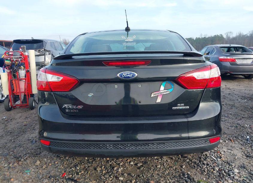 Photo 16 of 2014 Ford Focus SE (VIN 1FADP3F24EL329500)