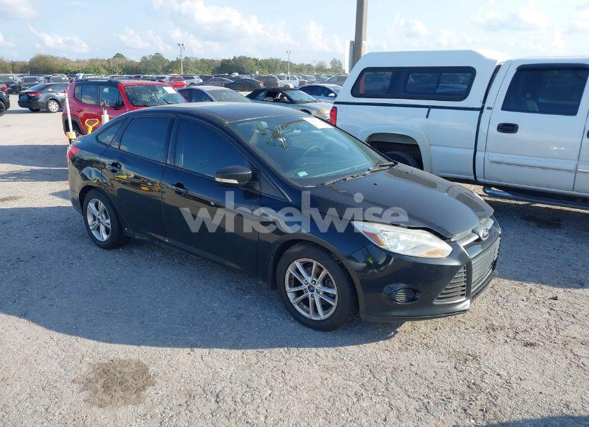 2014 Ford Focus SE (VIN 1FADP3F24EL340254) main photo