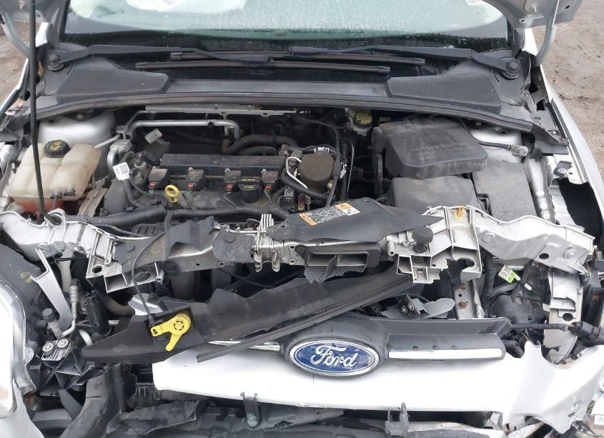 Photo 10 of 2014 Ford Focus SE (VIN 1FADP3F24EL364490)