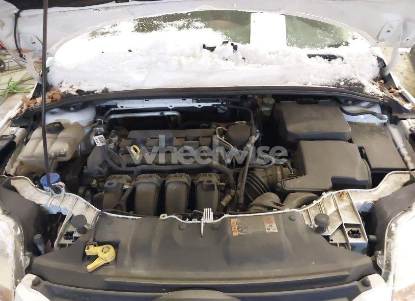 Photo 10 of 2014 Ford Focus SE (VIN 1FADP3F24EL366725)