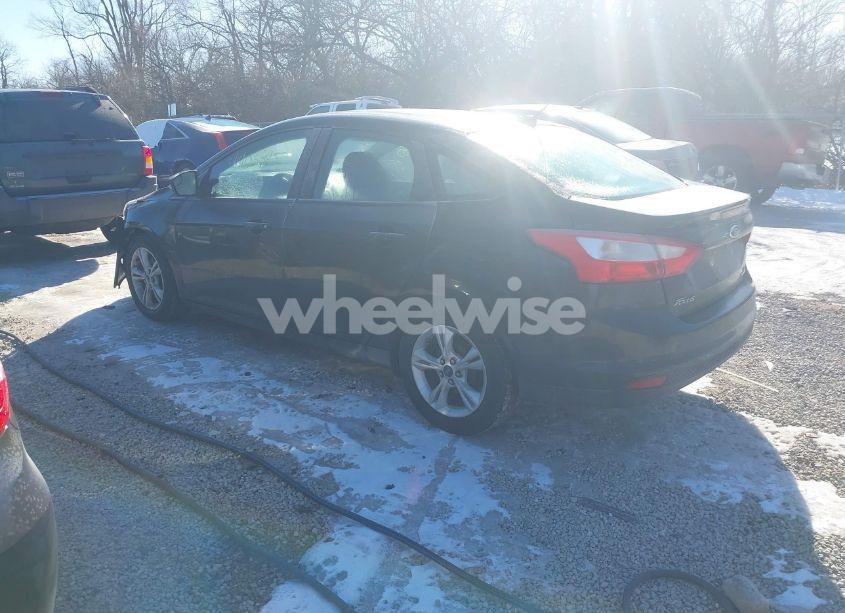 Photo 3 of 2014 Ford Focus SE (VIN 1FADP3F24EL404759)