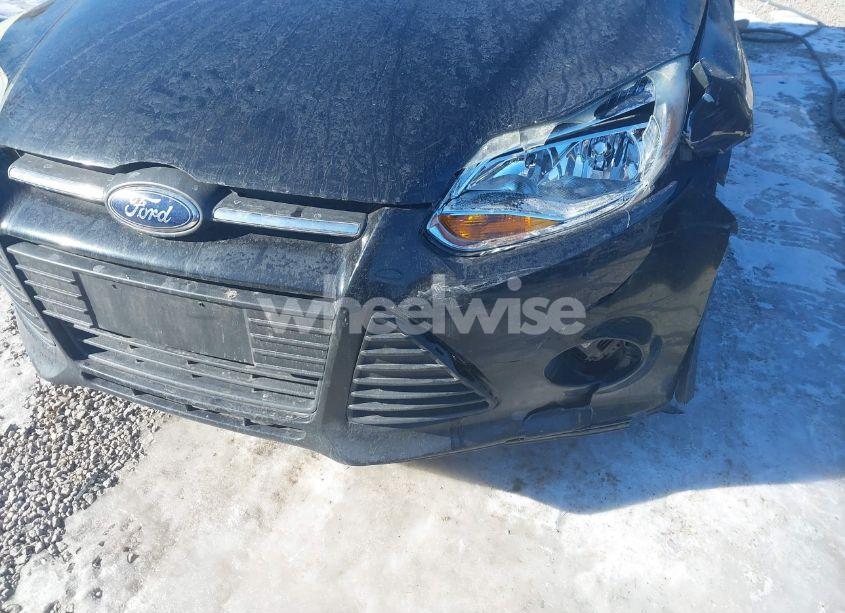 Photo 6 of 2014 Ford Focus SE (VIN 1FADP3F24EL404759)