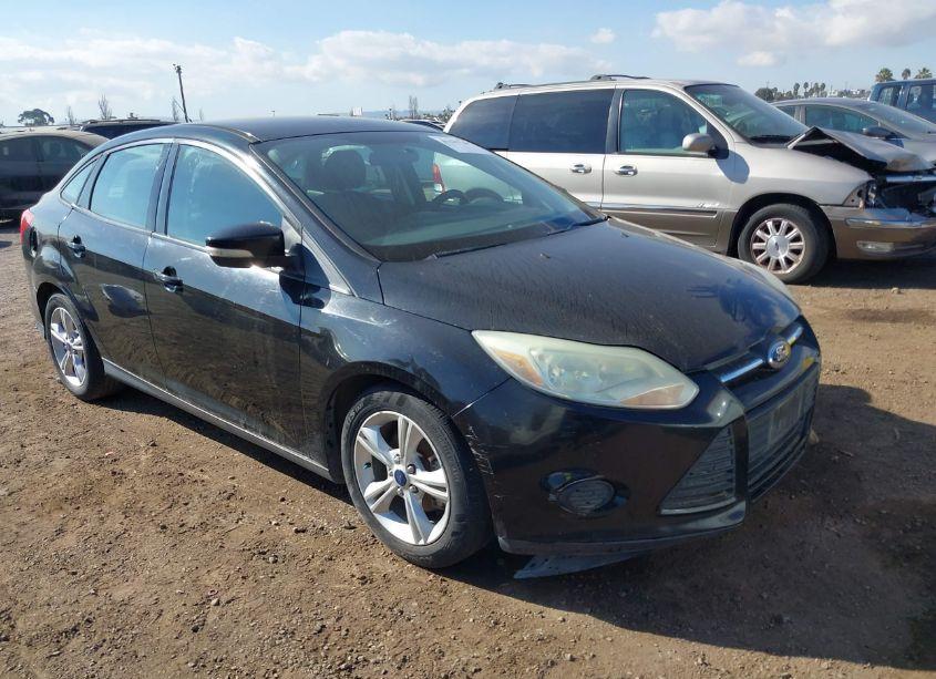 Photo 6 of 2014 Ford Focus SE (VIN 1FADP3F24EL407578)