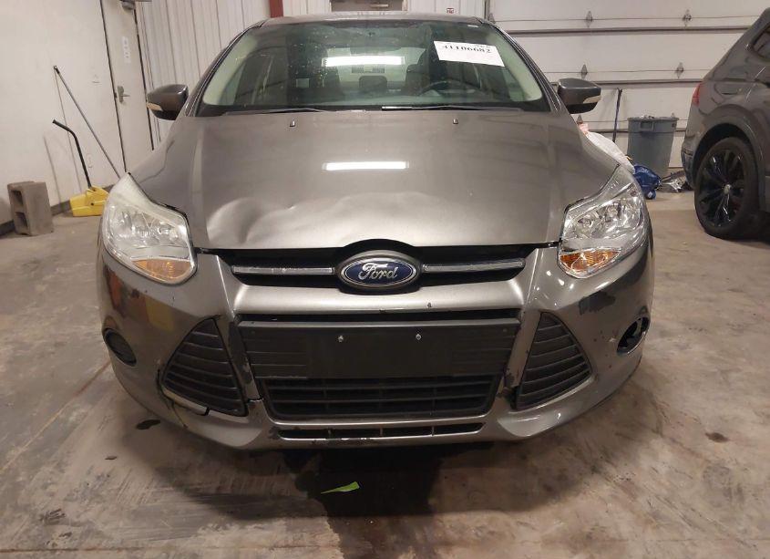 Photo 6 of 2014 Ford Focus SE (VIN 1FADP3F24EL417883)