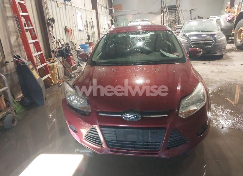 Photo 12 of 2014 Ford Focus SE (VIN 1FADP3F24EL424056)