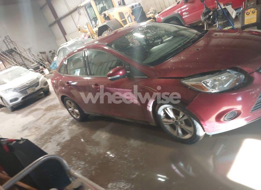 Photo 13 of 2014 Ford Focus SE (VIN 1FADP3F24EL424056)