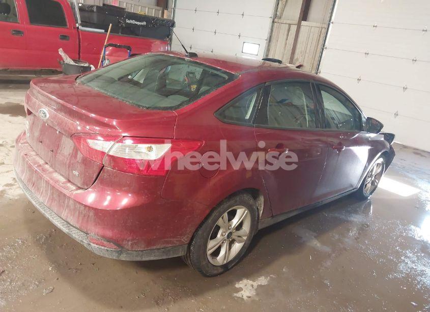Photo 4 of 2014 Ford Focus SE (VIN 1FADP3F24EL424056)