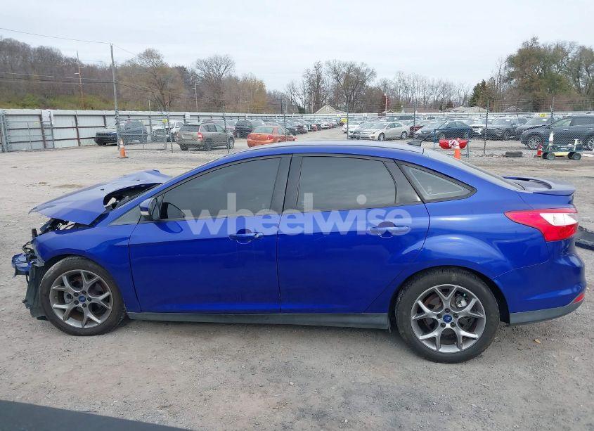 Photo 14 of 2014 Ford Focus SE (VIN 1FADP3F24EL433677)