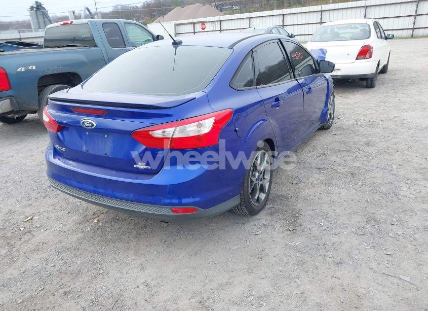 Photo 4 of 2014 Ford Focus SE (VIN 1FADP3F24EL433677)