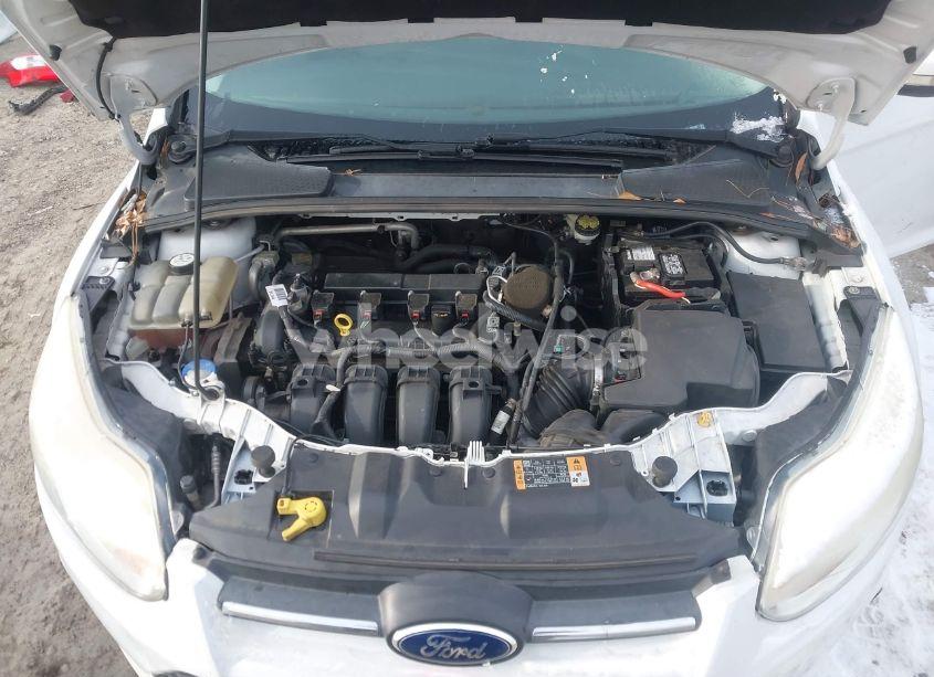 Photo 10 of 2014 Ford Focus SE (VIN 1FADP3F24EL458353)