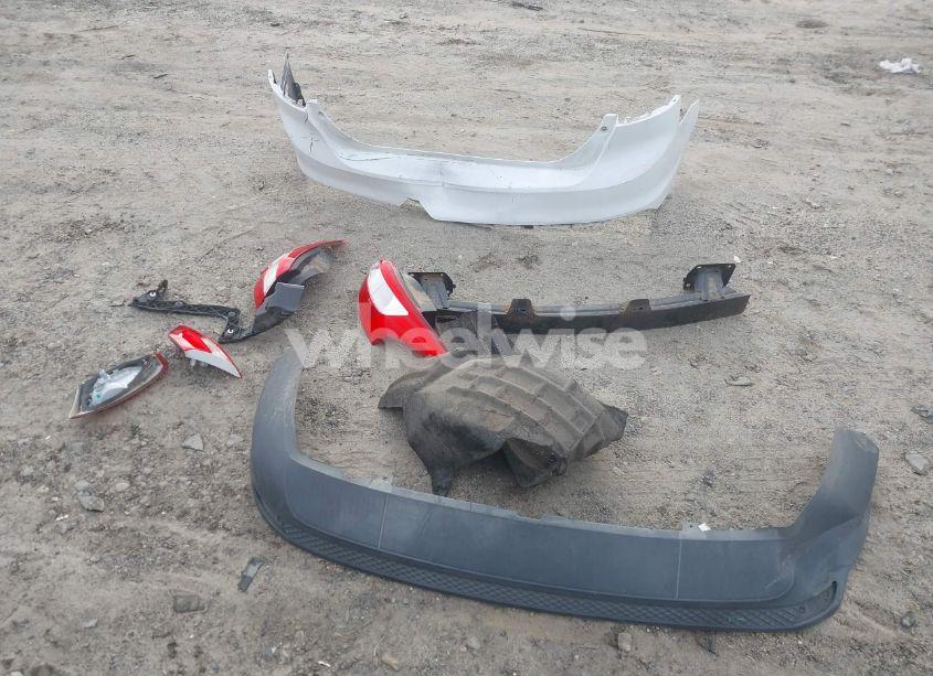 Photo 12 of 2014 Ford Focus SE (VIN 1FADP3F24EL458353)