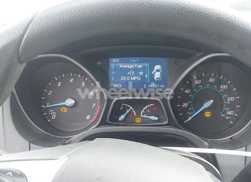 Photo 7 of 2014 Ford Focus SE (VIN 1FADP3F24EL458353)