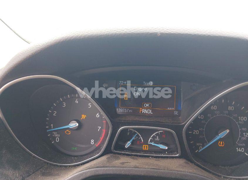 Photo 15 of 2015 Ford Focus SE (VIN 1FADP3F24FL204675)