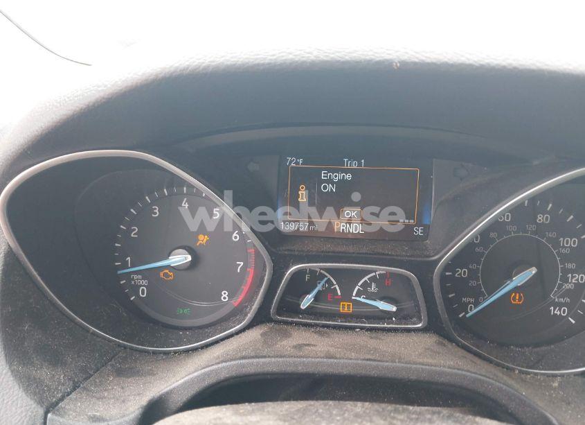 Photo 7 of 2015 Ford Focus SE (VIN 1FADP3F24FL204675)