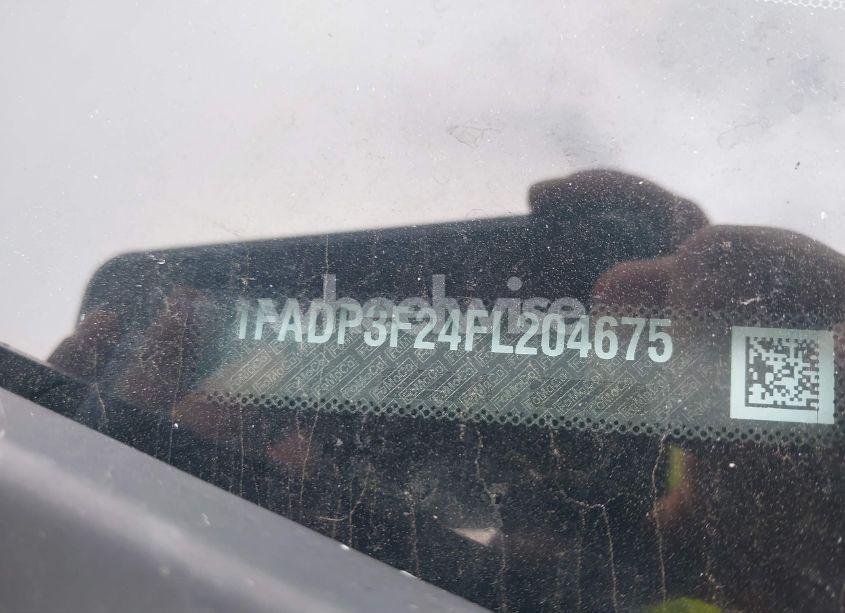 Photo 9 of 2015 Ford Focus SE (VIN 1FADP3F24FL204675)