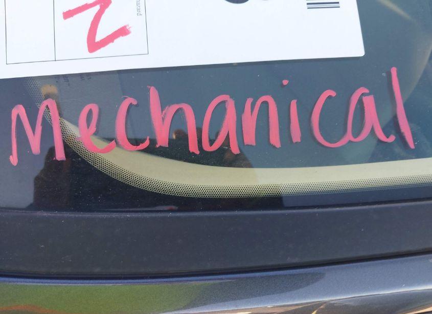 Photo 6 of 2015 Ford Focus SE (VIN 1FADP3F24FL233562)