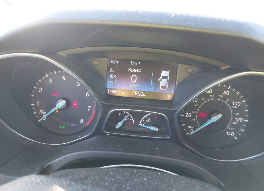 Photo 7 of 2015 Ford Focus SE (VIN 1FADP3F24FL233562)