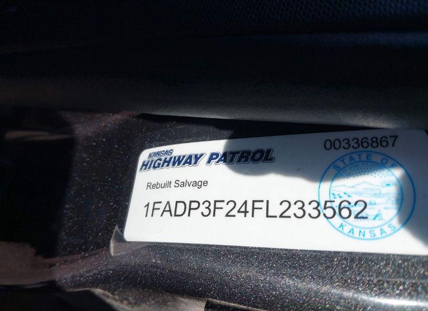 Photo 9 of 2015 Ford Focus SE (VIN 1FADP3F24FL233562)