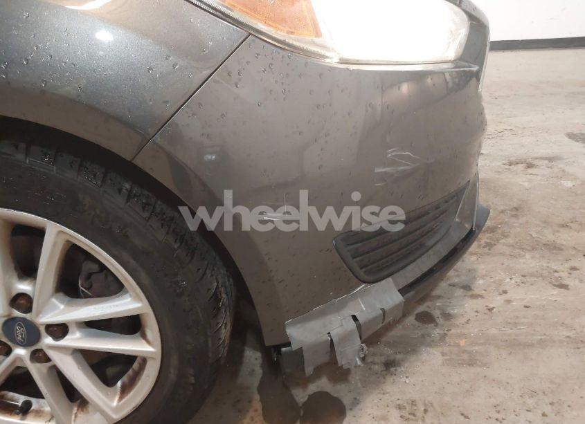 Photo 6 of 2015 Ford Focus SE (VIN 1FADP3F24FL239295)