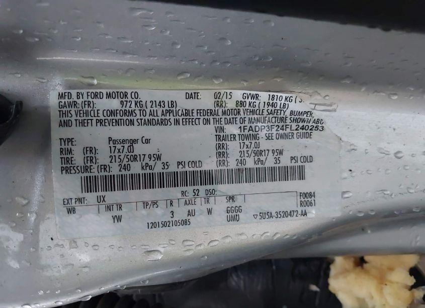 Photo 9 of 2015 Ford Focus SE (VIN 1FADP3F24FL240253)