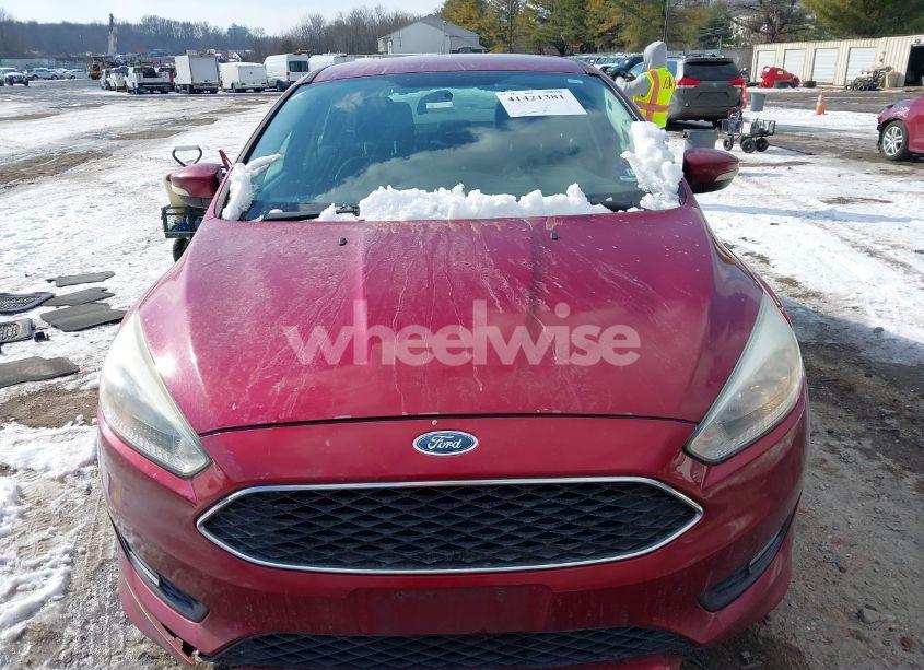 Photo 12 of 2015 Ford Focus SE (VIN 1FADP3F24FL258946)
