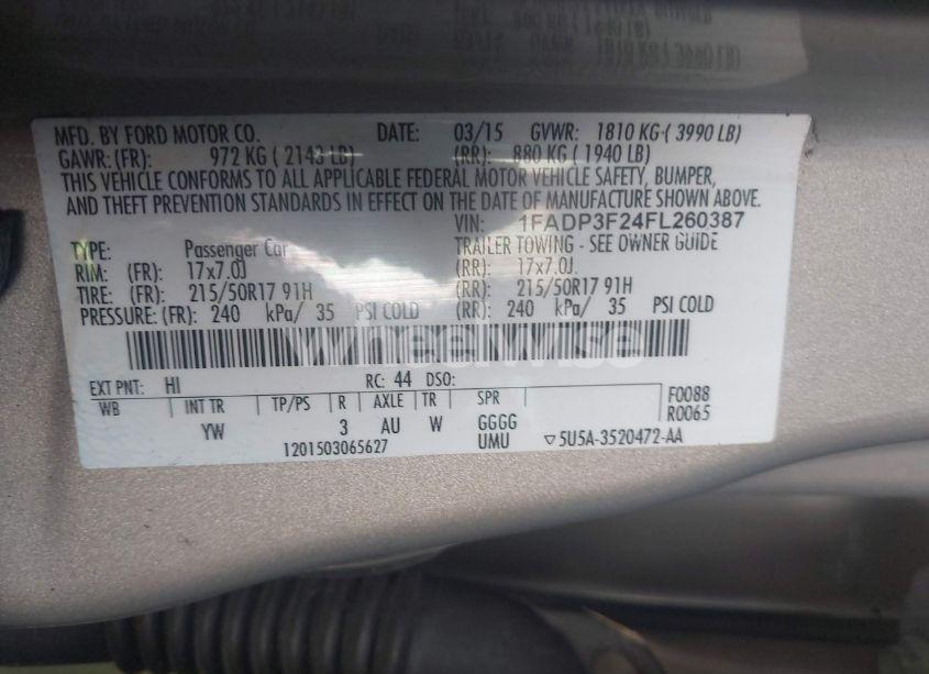 Photo 9 of 2015 Ford Focus SE (VIN 1FADP3F24FL260387)