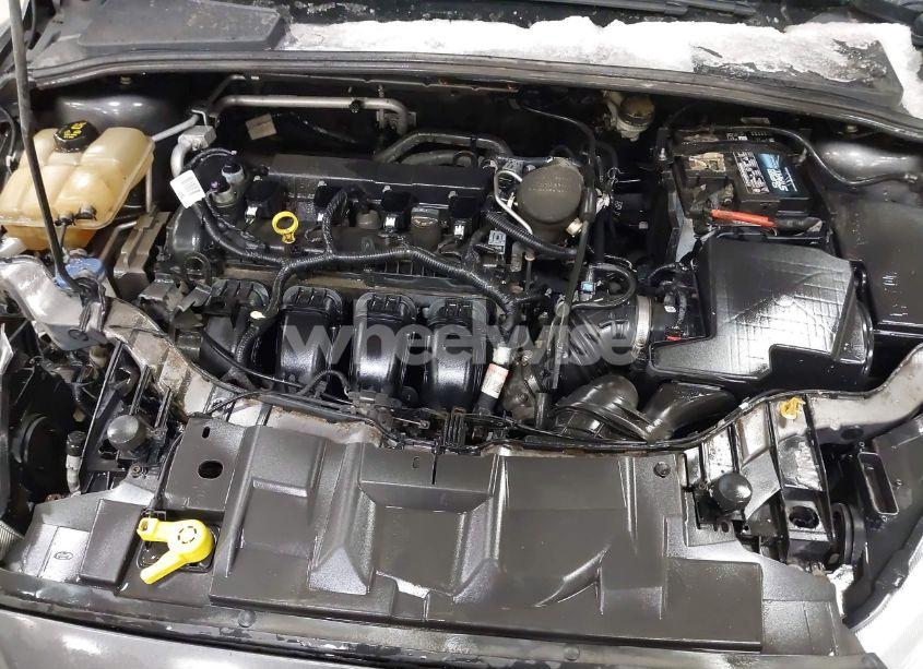 Photo 10 of 2015 Ford Focus SE (VIN 1FADP3F24FL267226)