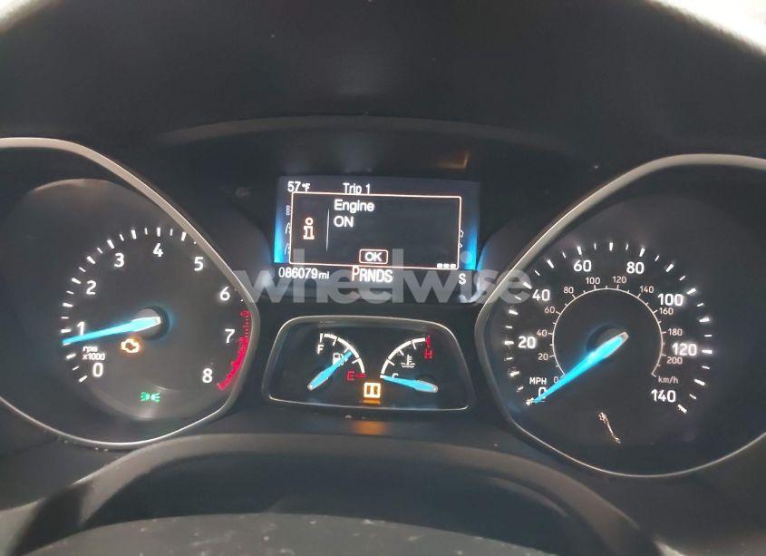 Photo 7 of 2015 Ford Focus SE (VIN 1FADP3F24FL267226)