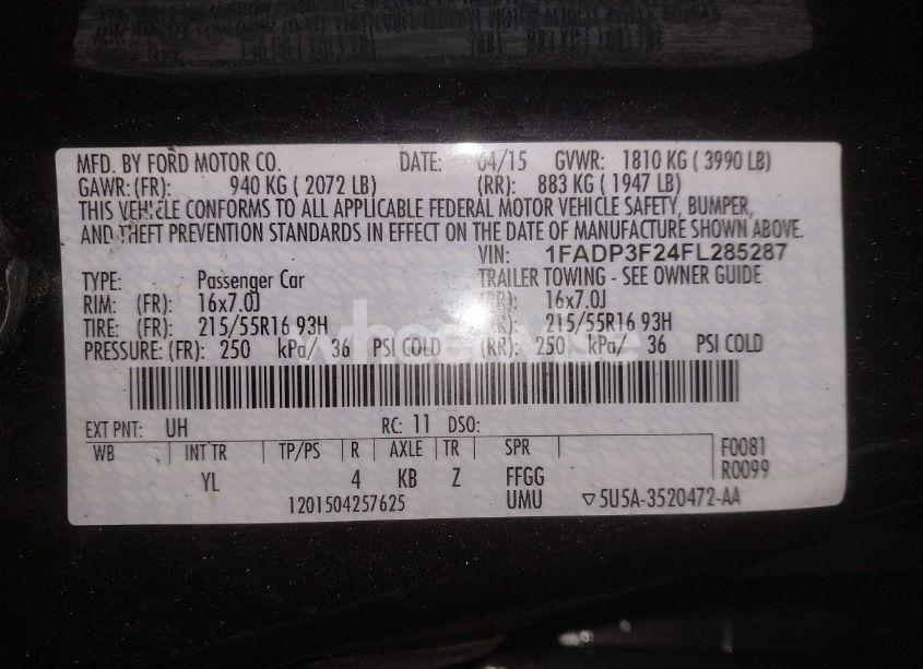 Photo 9 of 2015 Ford Focus SE (VIN 1FADP3F24FL285287)