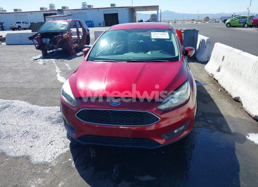 Photo 6 of 2015 Ford Focus SE (VIN 1FADP3F24FL294393)