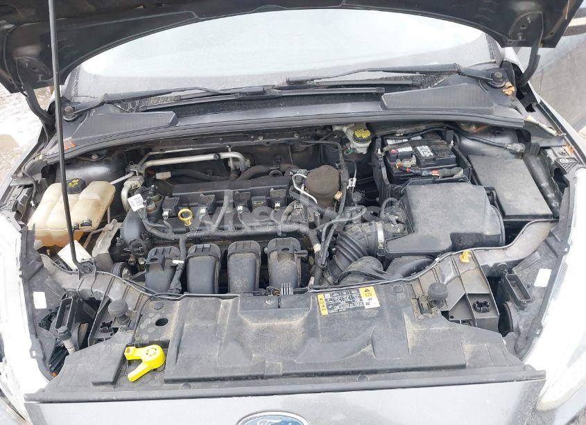 Photo 10 of 2015 Ford Focus SE (VIN 1FADP3F24FL339767)