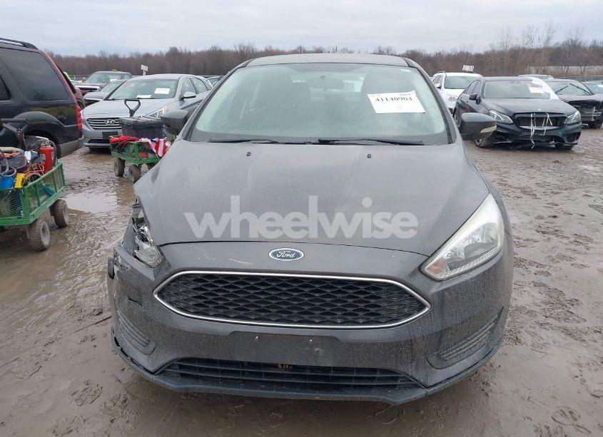 Photo 13 of 2015 Ford Focus SE (VIN 1FADP3F24FL339767)