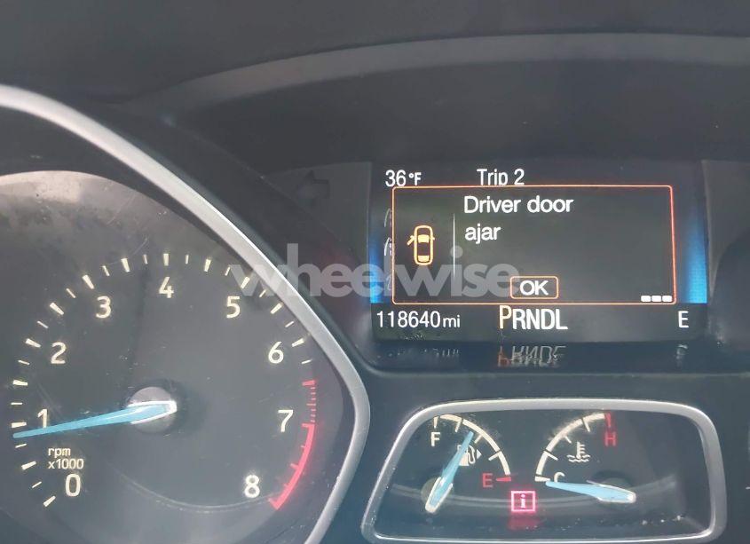 Photo 16 of 2015 Ford Focus SE (VIN 1FADP3F24FL339767)