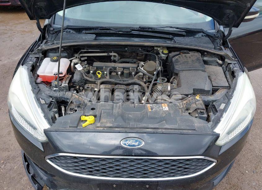 Photo 10 of 2015 Ford Focus SE (VIN 1FADP3F24FL349439)