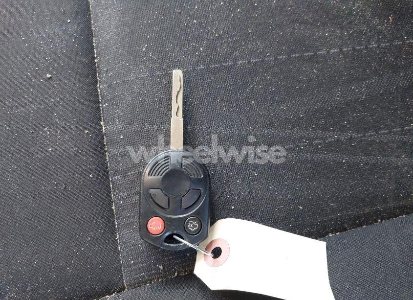 Photo 11 of 2015 Ford Focus SE (VIN 1FADP3F24FL365155)