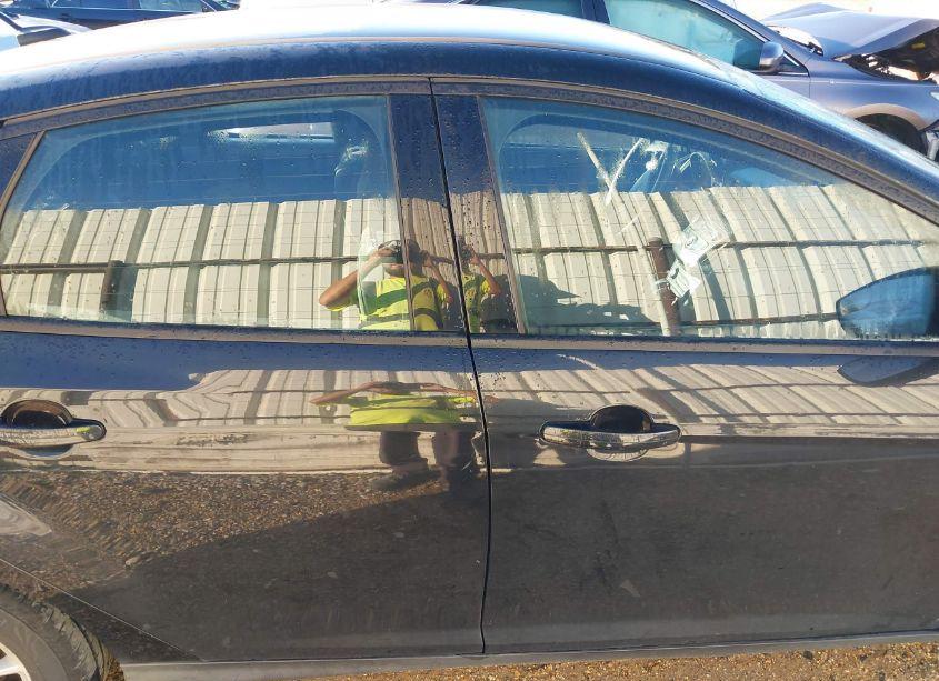 Photo 13 of 2015 Ford Focus SE (VIN 1FADP3F24FL366502)