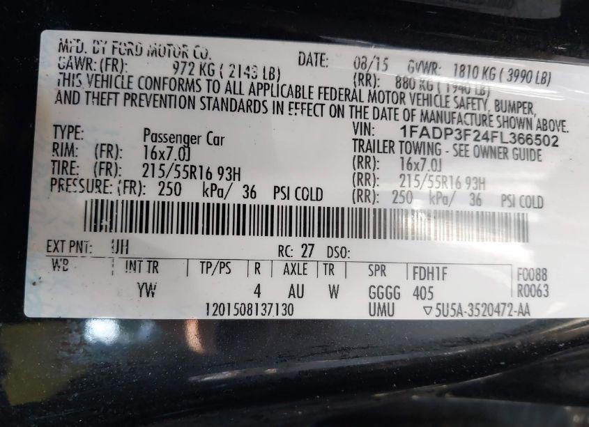 Photo 9 of 2015 Ford Focus SE (VIN 1FADP3F24FL366502)