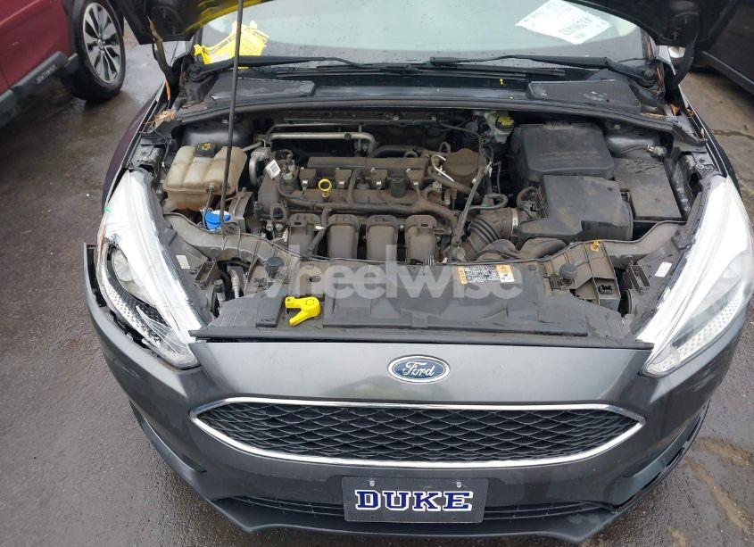 Photo 10 of 2015 Ford Focus SE (VIN 1FADP3F24FL387382)