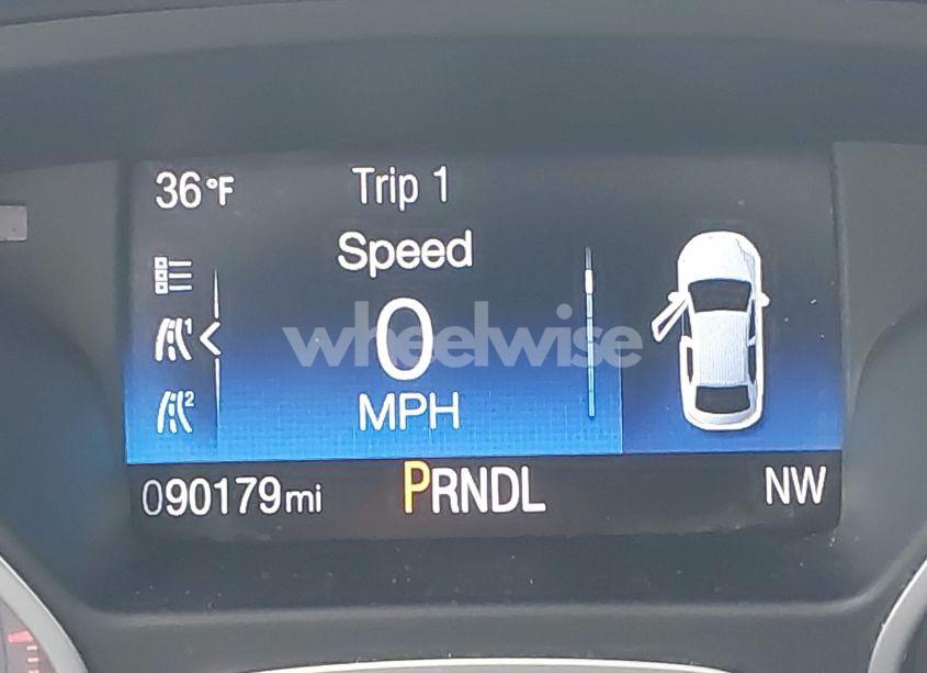 Photo 15 of 2015 Ford Focus SE (VIN 1FADP3F24FL387382)