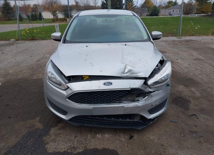 Photo 12 of 2016 Ford Focus SE (VIN 1FADP3F24GL220554)