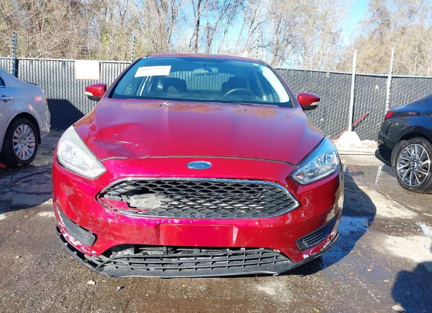 Photo 12 of 2016 Ford Focus SE (VIN 1FADP3F24GL262867)